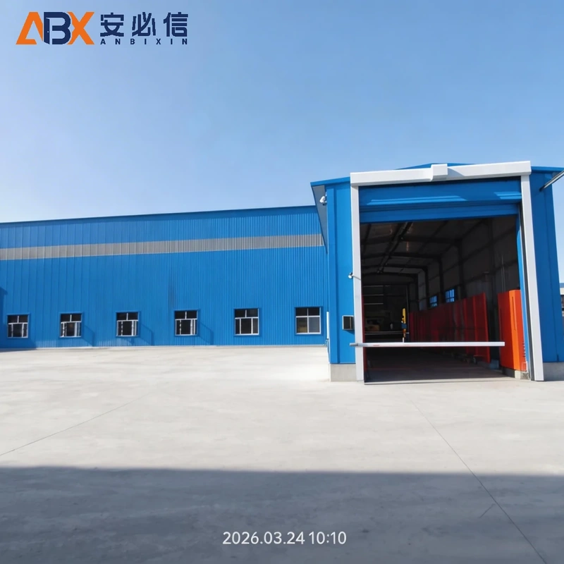 伊犁哈萨克高速堆积门